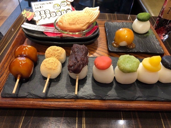9種類のだんごが行列している？！可愛いすぎる和菓子 t2Lab
