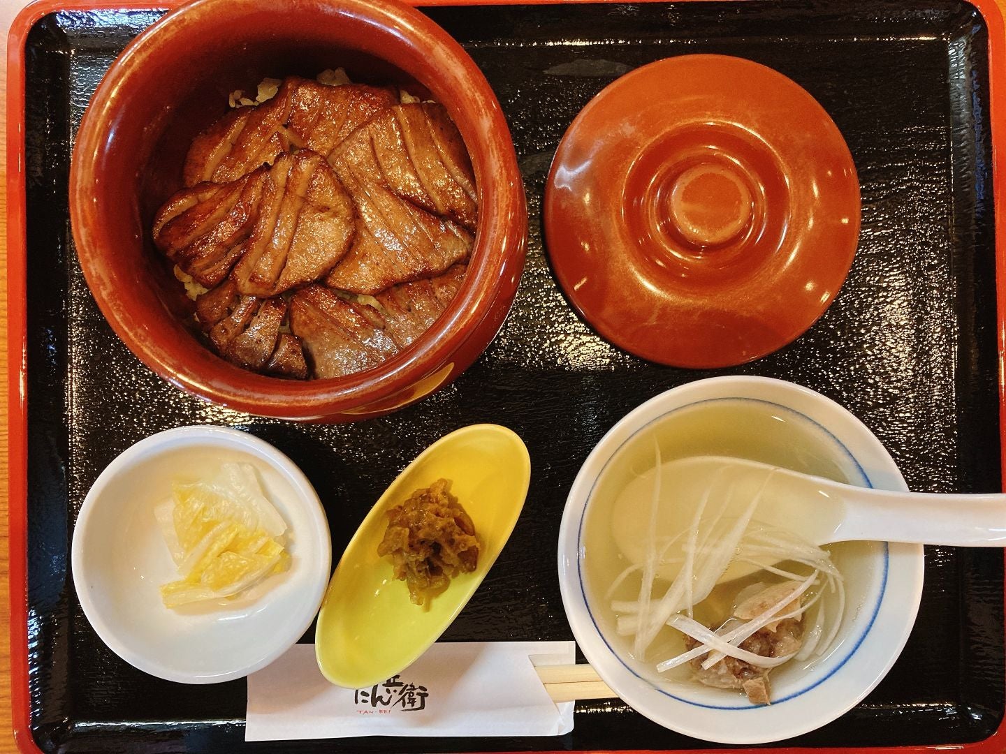 まかない飯から生まれた奇跡のおいしさ 牛屋たん兵衛の名物 牛たん壺飯 リビング仙台web