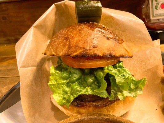 本格炭火焼ハンバーガー「チャコールグリルグリーン」【石川町】※2023