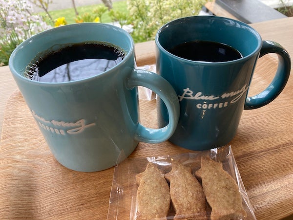 いわき ブルーのマグが可愛い素敵なカフェ ブルーマグコーヒー リビングふくしまweb