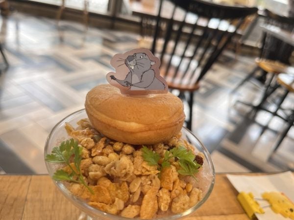 新宿で くまのプーさん カフェ 大阪と名古屋でも開催中 リビングメイト グルメ ほのぼの美味しいもの日記 リビングメイト リビングくらしナビ