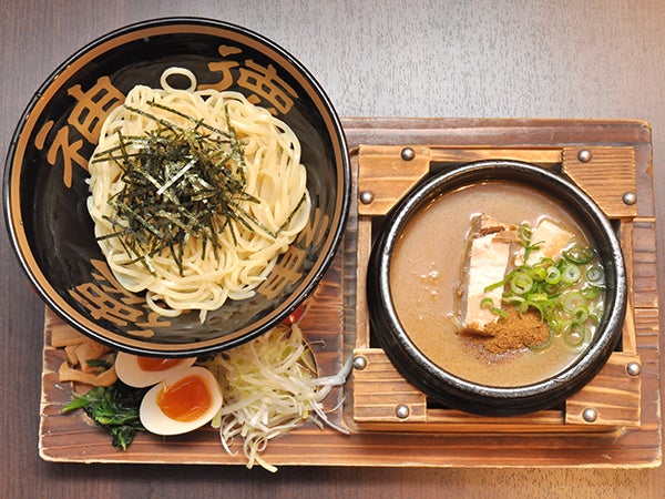 広島ラーメン 関東風つけ麺の実力派が新しい風を吹かせる 麺場 神徳 リビング広島web