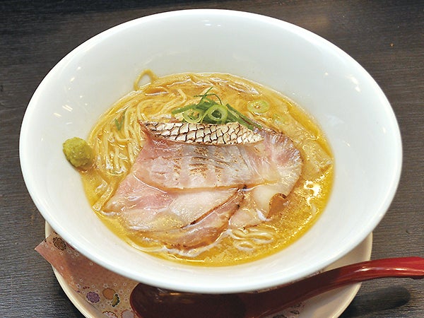 広島ラーメン 寿司店なのに旨すぎるラーメン すし久 九重商店別館 リビング広島web