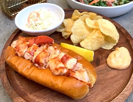 ◇ハワイ現地リポート◇身がぎっしりの絶品ロブスターロール