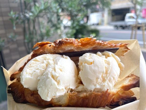 藤が丘〉期間限定！ザクザクでバターたっぷり「クロワッサン DE アイス