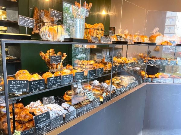 クロワッサンさん専用 藤が丘〉期間限定！ザクザクでバターたっぷり「クロワッサン DE アイス