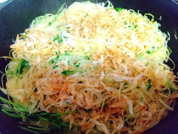 夏休み お昼ご飯にぜひ 電子レンジでも調理可能 ケンミン焼ビーフン リビングメイト 料理 My Favorite Things リビングメイト リビングくらしナビ