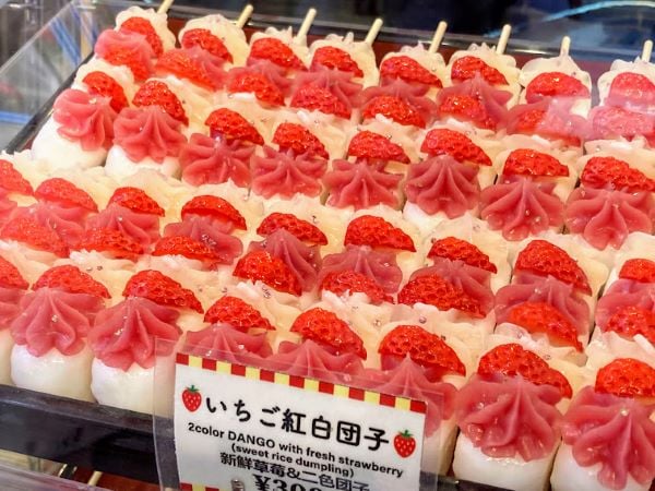 浅草そらつき」カラフルで美味しい映える串団子！@浅草駅 | リビング