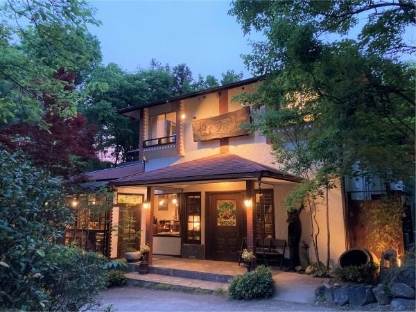 長瀞町 小さなホテル セ ラ ヴィ 露天風呂付き森のオーベルジュで過ごす優雅な休日 リビング埼玉web