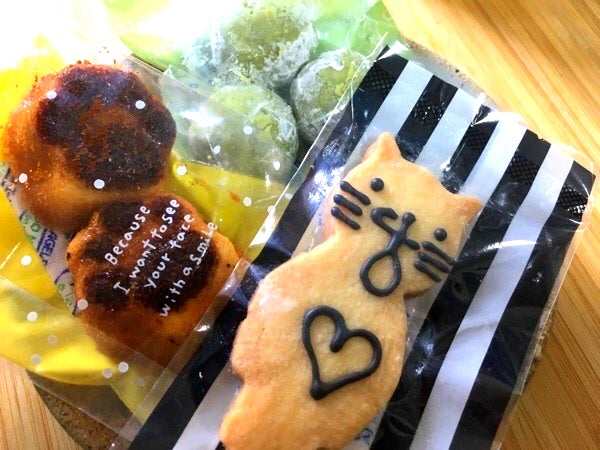 猫型ベイクドチーズケーキ ロータスビスケット付きコーヒー ミニチュア 