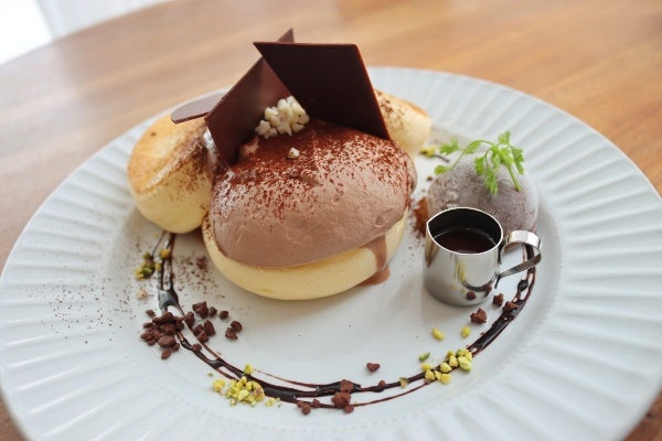 高槻 Moom Cafe ムームカフェ でふんわりパンケーキに濃厚チョコを リビング北摂web