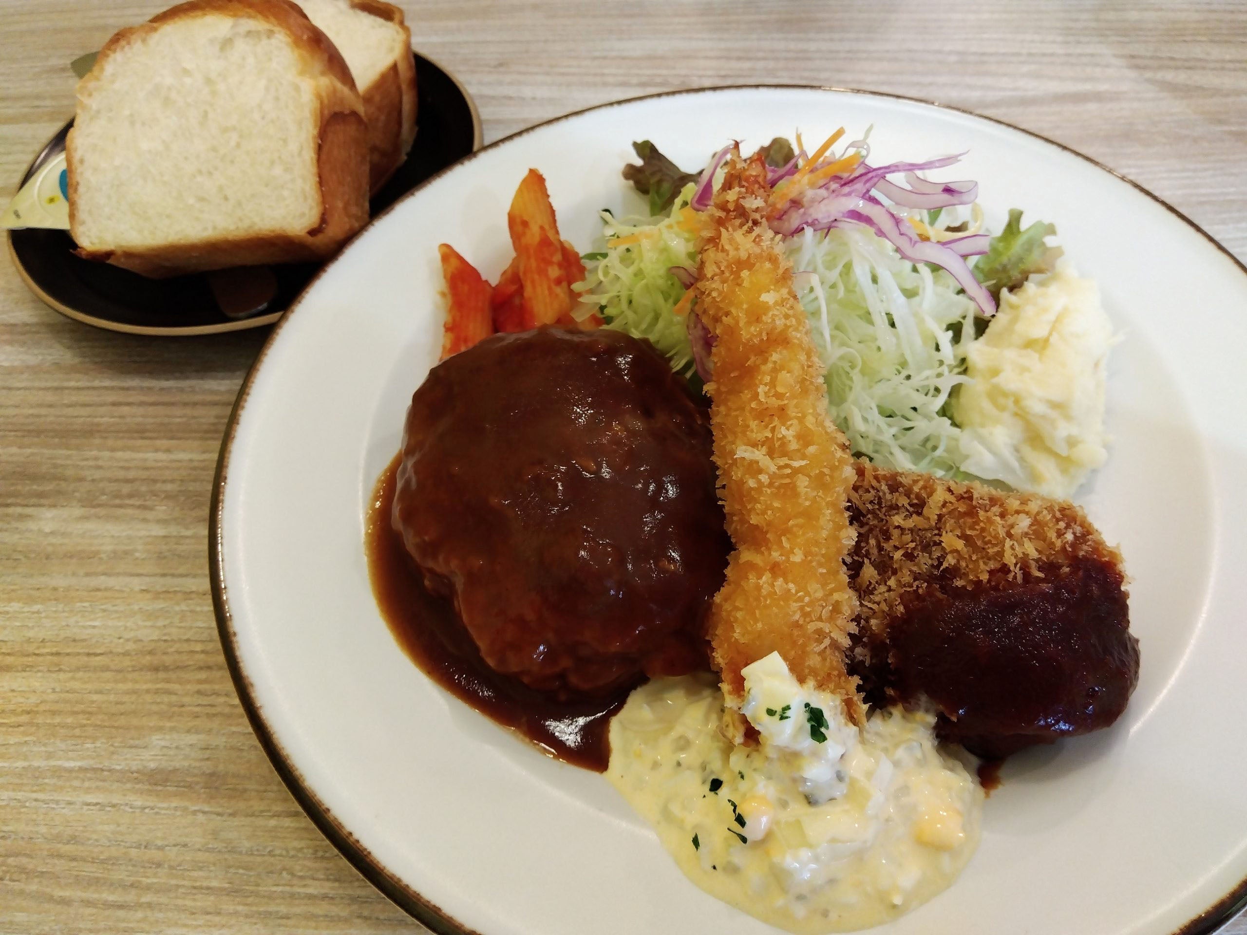洋食3選 1000円ランチもあり 神戸 元町 三宮 西宮の 洋食のお店 リビング兵庫web