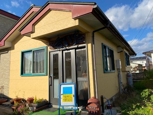 全粒粉入りクロワッサンが美味！ランチ利用もできる【パン工房青い虹