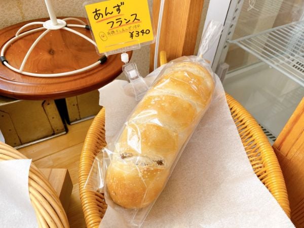 全粒粉入りクロワッサンが美味！ランチ利用もできる【パン工房青い虹