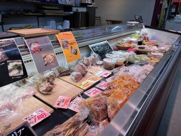 八王子】販売再開！市場のお肉屋さんの絶品ローストビーフサンドイッチ