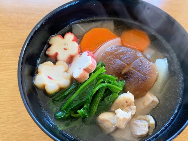 お正月にお雑煮を食べる 食べない リビングくらしナビ