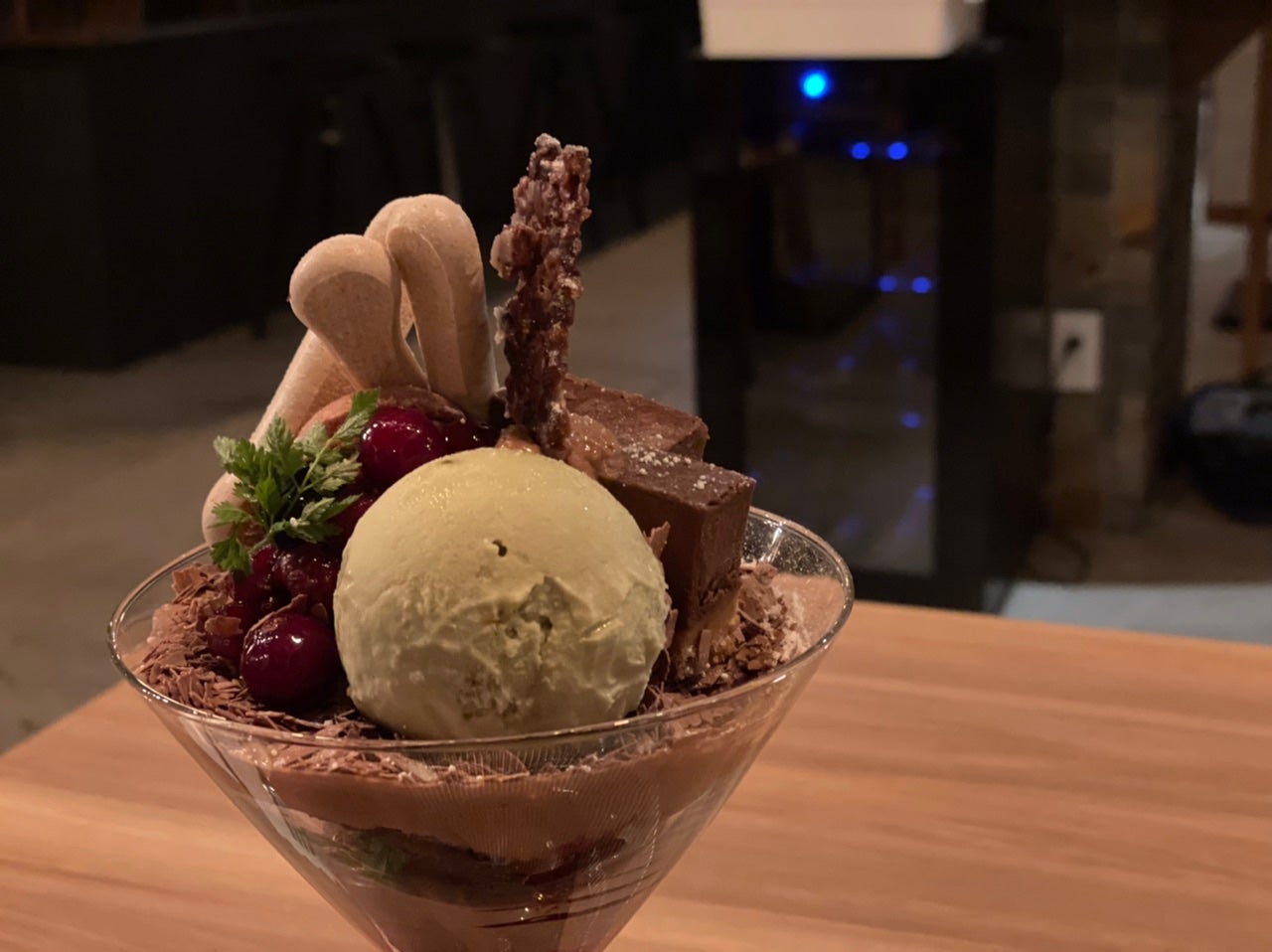 おしゃれ空間でいただく夜パフェ！ VIGO(ヴィーゴ)おおたかの森