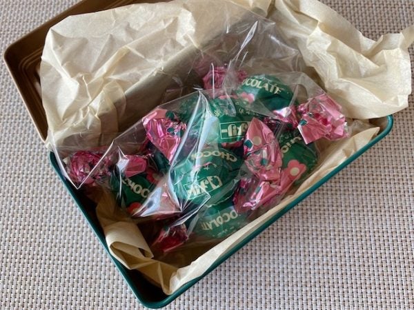 メリーチョコレート はじけるキャンディチョコレート 空き缶 広