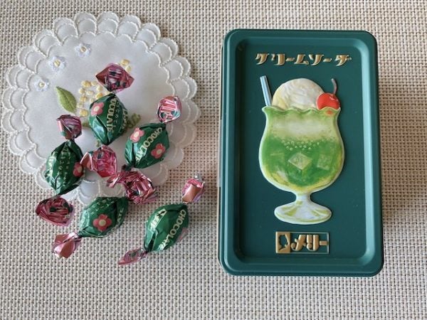 レトロかわいいお菓子缶♡メリーチョコレート「はじけるキャンディ