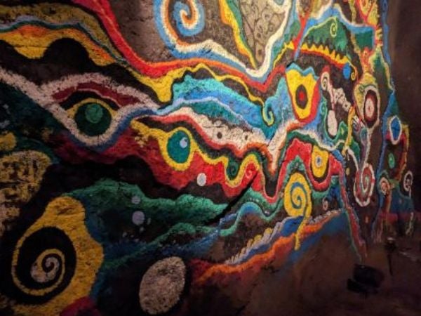 霧島市妙見温泉】古代からの歴史を感じる『熊襲の穴』洞窟とモダン