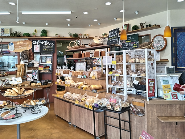 松山市中央】焼き立てパンとイベント沢山！うちだパン中央本店