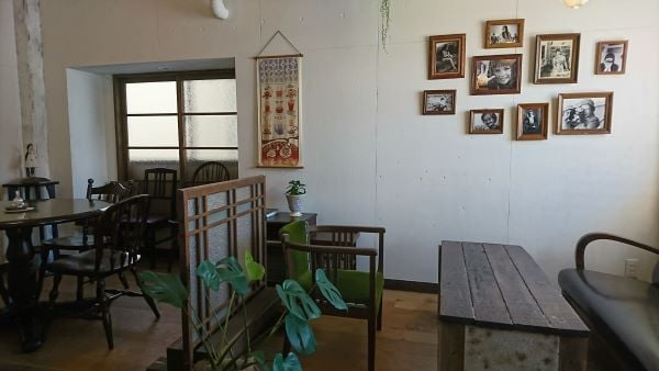 カフェ閉店の為、お洒落な家具をお譲り致します。