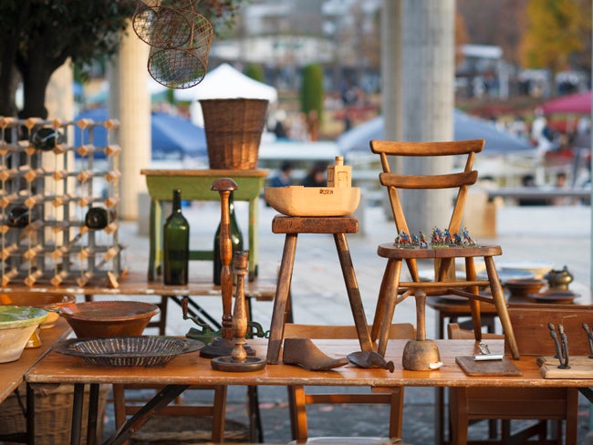 吹田】4年ぶりに復活！万博記念公園「関西蚤の市」で古道具や古本