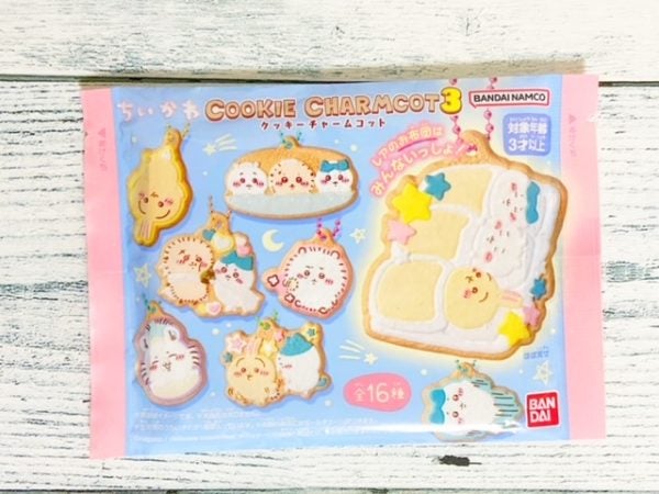 第3弾もかわいすぎる……！「ちいかわ クッキーチャームコット3」も