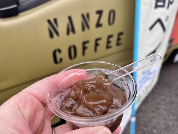 八王子】見上げればキッチンカーの上にハチロク？！『ナンゾー