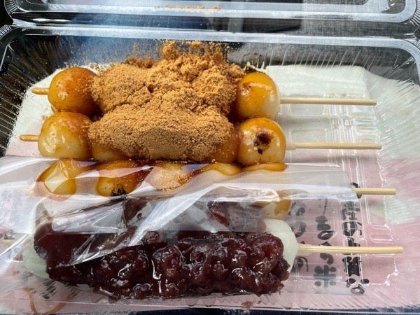 広島県尾道市】焼きたて団子と、とろけるわらび餅に舌鼓‼『甘味処 尾道