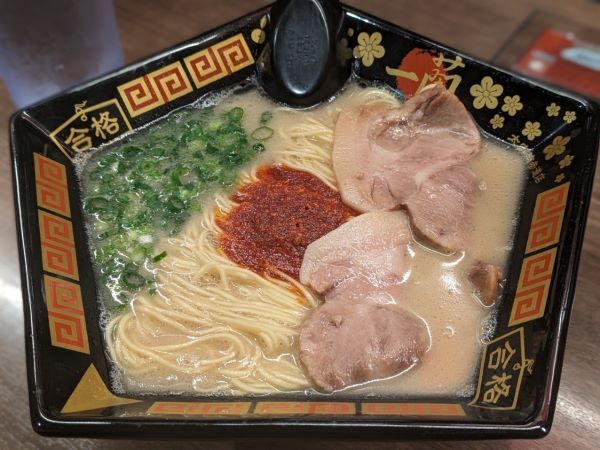 一蘭 どんぶり(ゆー太様ご予約中) 一蘭のどんぶり付き福袋が数量限定で発売！ - 電撃オンライン