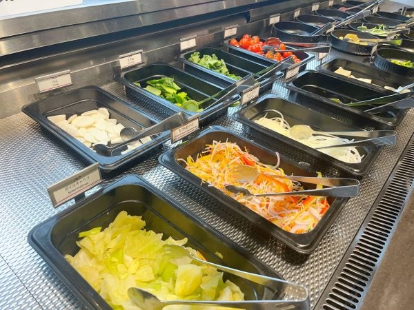 東京国際フォーラム】サラダバーが大人気♪シズラーで日本の魅力を再