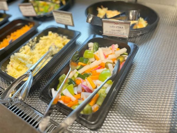 東京国際フォーラム】サラダバーが大人気♪シズラーで日本の魅力を再