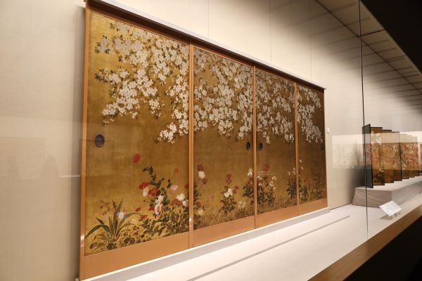 南青山】根津美術館 特別展「国宝・燕子花図屏風－デザインの日本美術－」 | リビング東京Web