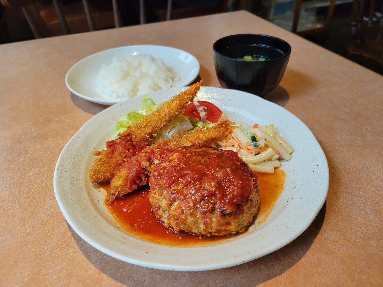 天満橋】カラダにやさしいランチ890円！陽だまりのような洋食居酒屋