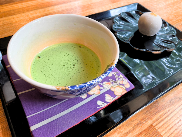 三鷹】本格的な日本茶とスイーツが味わえる！隠れ家カフェ「さらさら