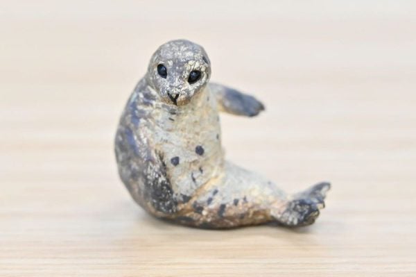 大阪】「海遊館オリジナルカプセルトイ木彫りフィギュア」を館内限定で