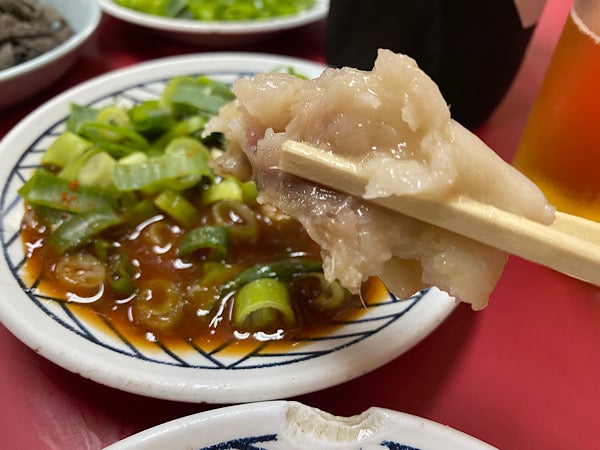 難波】これぞ大阪の味！ぷるんぷるんのコラーゲンたっぷり豚足