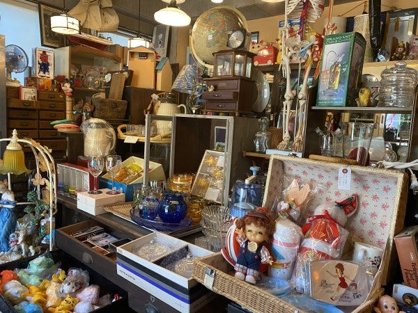 新金岡】エモさ満点！レトロ可愛い雑貨と喫茶「 アンティーク家具と