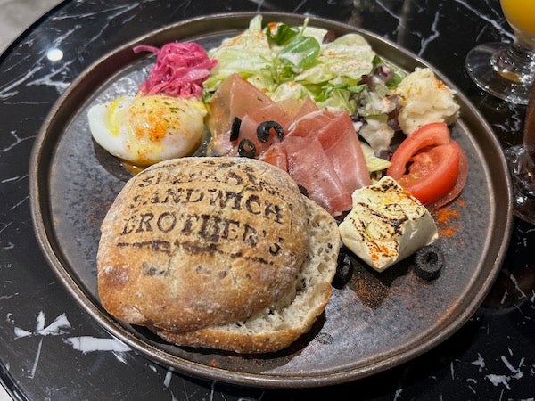 大濠公園】ペットOK！新スタイル”挟まない”サンドウィッチが人気