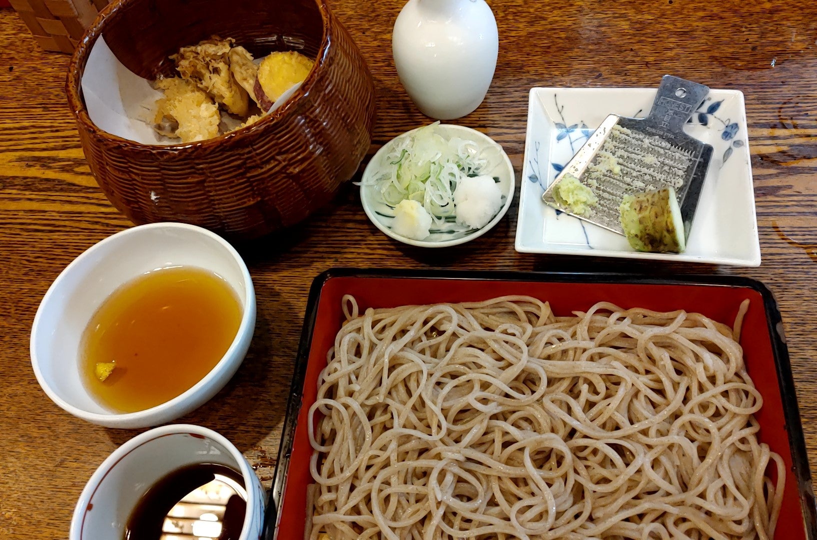 春日町】坪庭の蕎麦屋～八兵衛静岡店 | リビング静岡Web