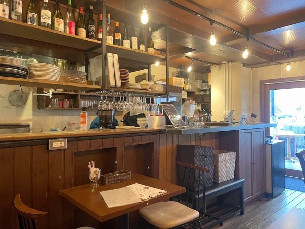 ドレスオムライスでご褒美ランチ！赤ワインデミ最高「カフェ