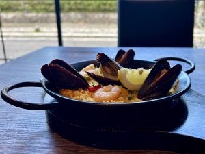 【静岡市葵区】スペイン感じる「パルケ」にて、パエリアランチを楽しむ。