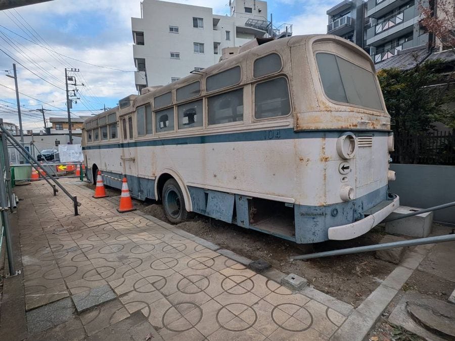 バス廃品 高津】さよならトロリーバス！日本に3台しかない貴重なバスが撤去… 55