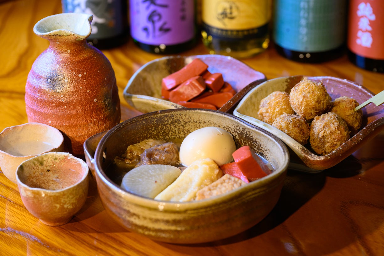 日本橋の屋上テラスで滋賀の魅力を味わう「琵琶こたつ」が開催中｜特集