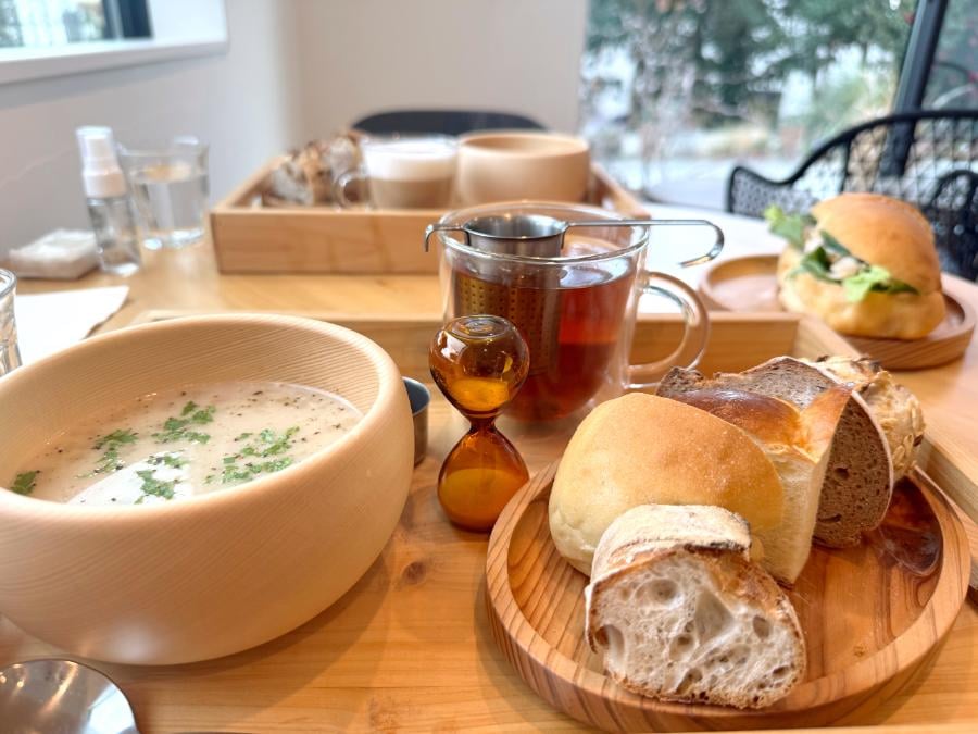 常滑の人気店「NOISETTE」で味わうスイスパンランチと自家製アイス