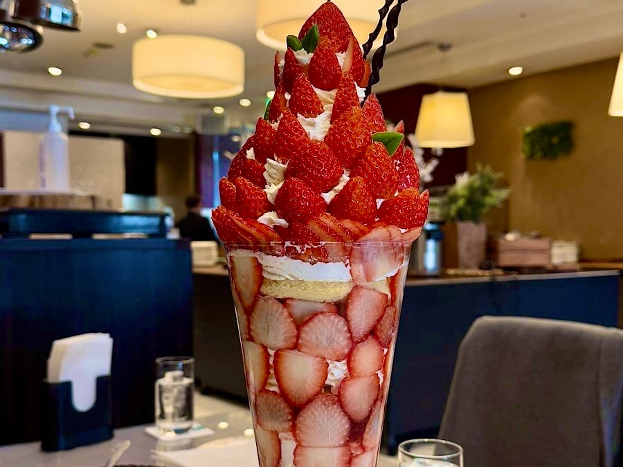 【宇都宮】人気のいちごツリーとプチ贅沢ランチ!「カフェレストランオアシス」 | リビング栃木Web