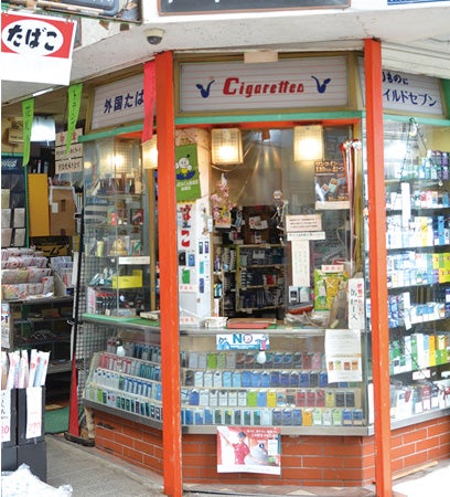 看板猫に会いたい！】猫とレトロな店舗が絵になる「松本紙文具店