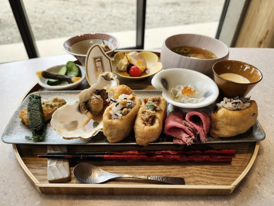 竹駒神社の境内にオープン【竹駒の杜 CAFÉ 一粒万倍】のお参り御膳に