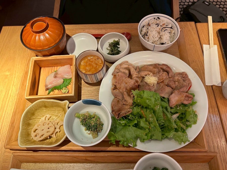 心もお腹も大満足！「ニホンの食卓つくみ」で元気をチャージ！【横浜駅